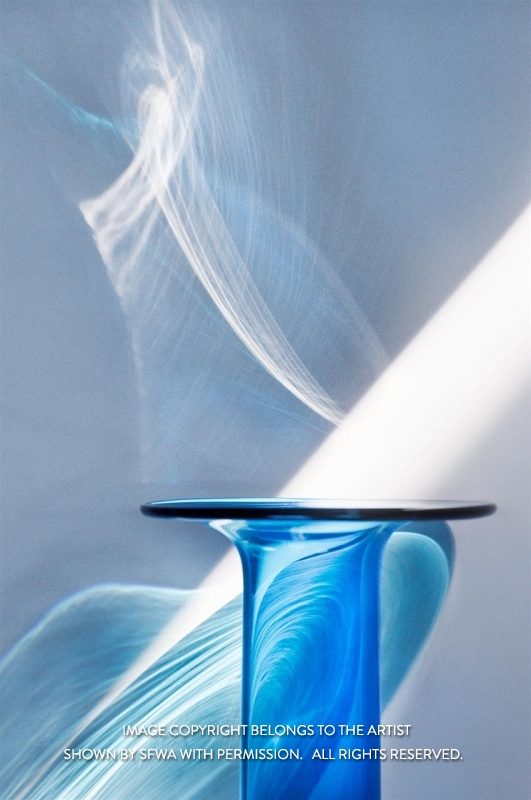 AllenLe_BlueBottleWithSunlight-24_Photo_24x36
