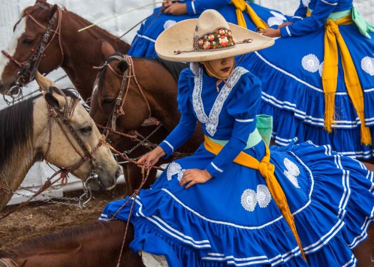 JacobusCa-Escaramuzas-in-Blue_Phot18x24