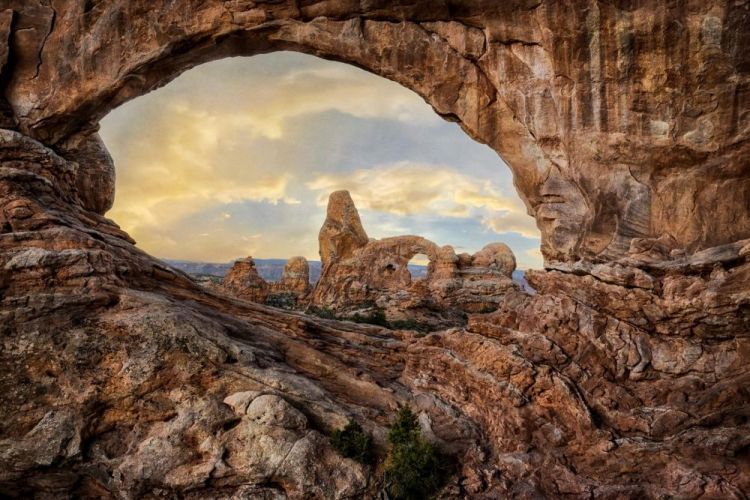 BorrelliPa-Turret-Arch-Utah_Photo_16x24