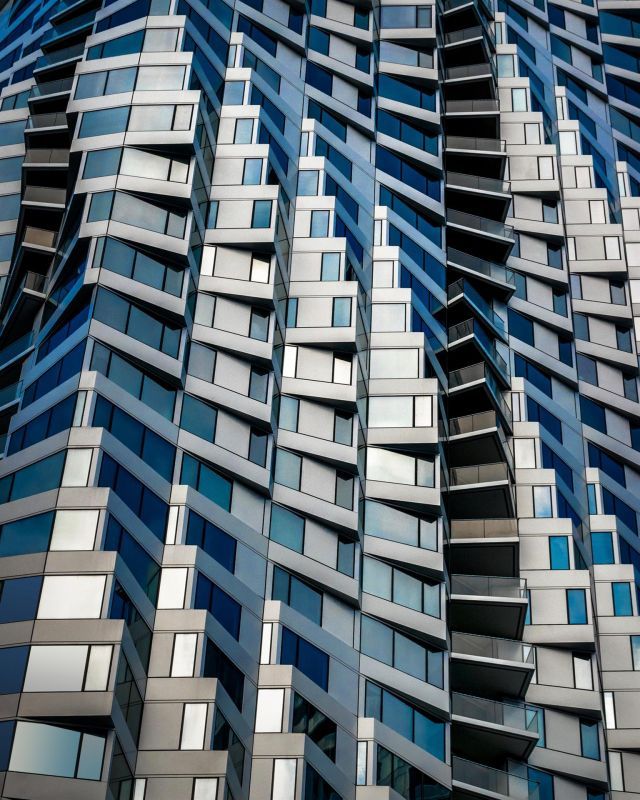 ThurstonCh-MIRA-Building_Photo_30x24