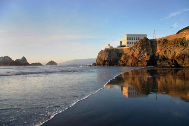 LandisBa-Cliff-House-at-sunset_1
