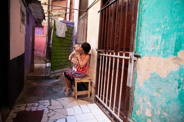 GuerreroCh-Mothers-Love_Photo_19x24