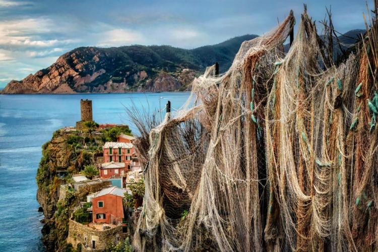 BorrelliPa-Vernazza-Cinque-Terre_Photo_20x30