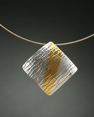 liron-necklace-w-gold